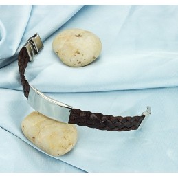 Královna Kvalitního Hnědého Titanového Náramku