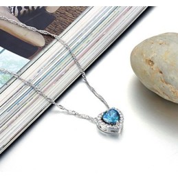 Vysoce Kvalitní Dámský Titanový Náhrdelník S Platinovou Povrchovou Úpravou A Kamínky