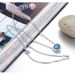 Vysoce Kvalitní Dámský Titanový Náhrdelník S Platinovou Povrchovou Úpravou A Kamínky