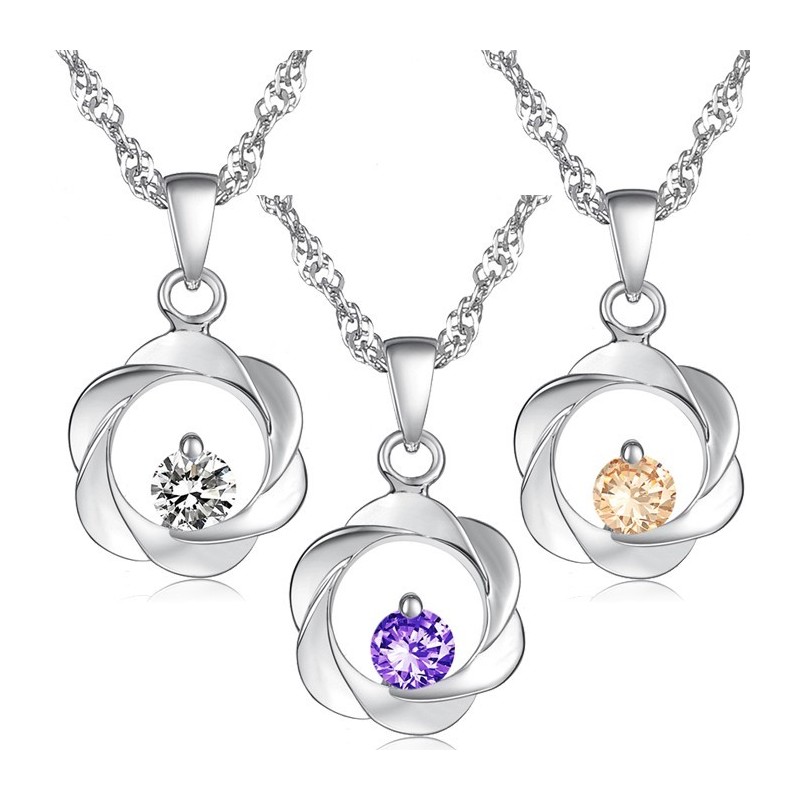 Elegantní Dámský Titanový Náhrdelník S Platinou A Diamanty, Zaručená Kvalita A Množství
