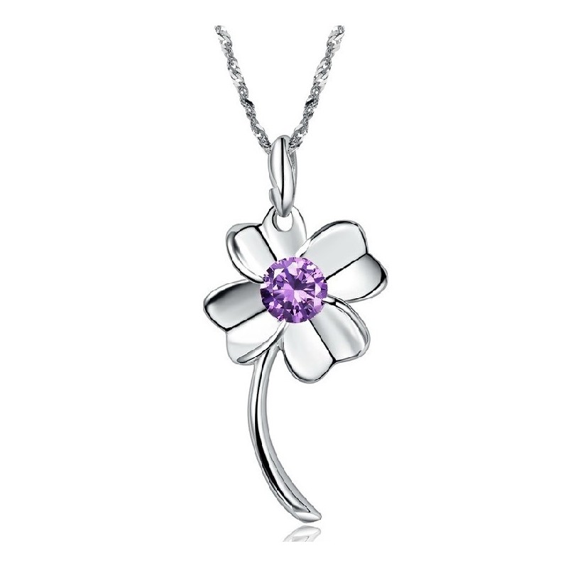 Odolný Ženský Náhrdelník S Platinovým Pokovením A Titanem Ve Tvaru Jetele