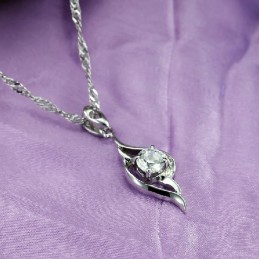 Vysoce Kvalitní Dámský Náhrdelník S Platinovým Pokovením A Titanem Ve Tvaru Peří