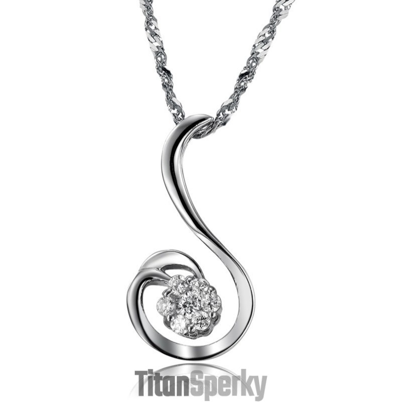 Vysoce Kvalitní Ženský Náhrdelník S Platinovým Pokovením A Titanem Ve Tvaru Fénixe