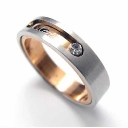 Prsten S Diamanty A Intarzií Z Titanu 5 Mm