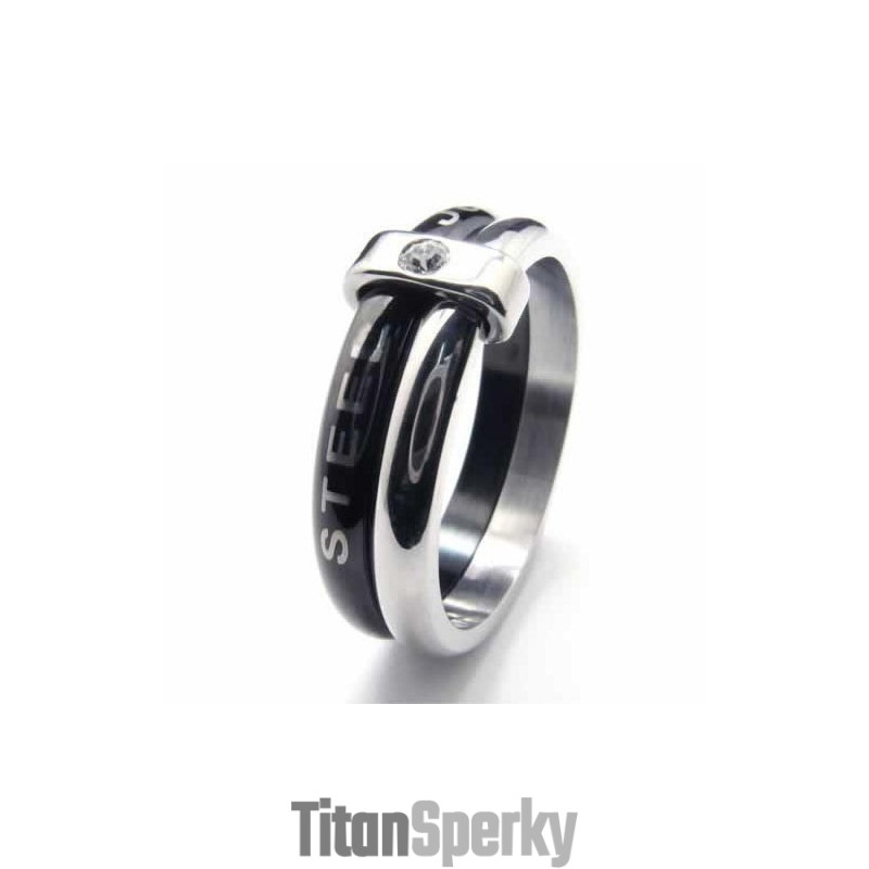 Prsten S Titanovou Intarzií A Diamanty O Průměru 8 Mm, Dva Kruhy Prsten S Titanovou Intarzií A Diamanty O Průměru 8 Mm, Dva Kruhy