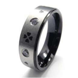 Prsten S Diamanty A Čtyřlístkem, Intarzovaný Titanem 6 Mm