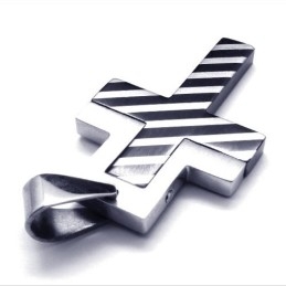 Titanový Přívěsek S Křížem V Novém Stylu