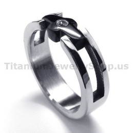 Titanový Prsten S Křížem A Diamantem