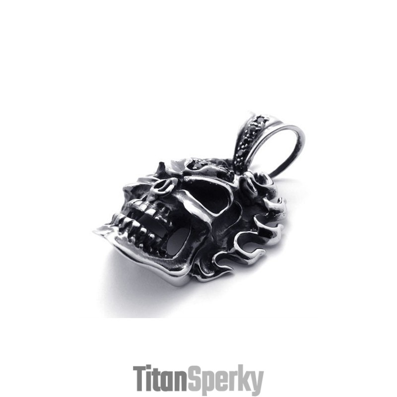 Titanový Přívěsek S Lebkou A Černým Diamantem Titanový Přívěsek S Lebkou A Černým Diamantem